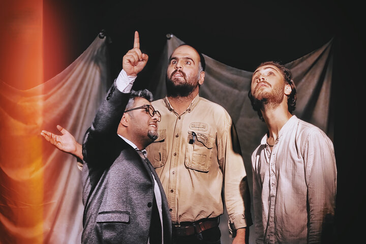 چالشهای اجرای دانشجویی؛ «مهمانسرای دو دنیا» روایتِ در لحظه زیستن است