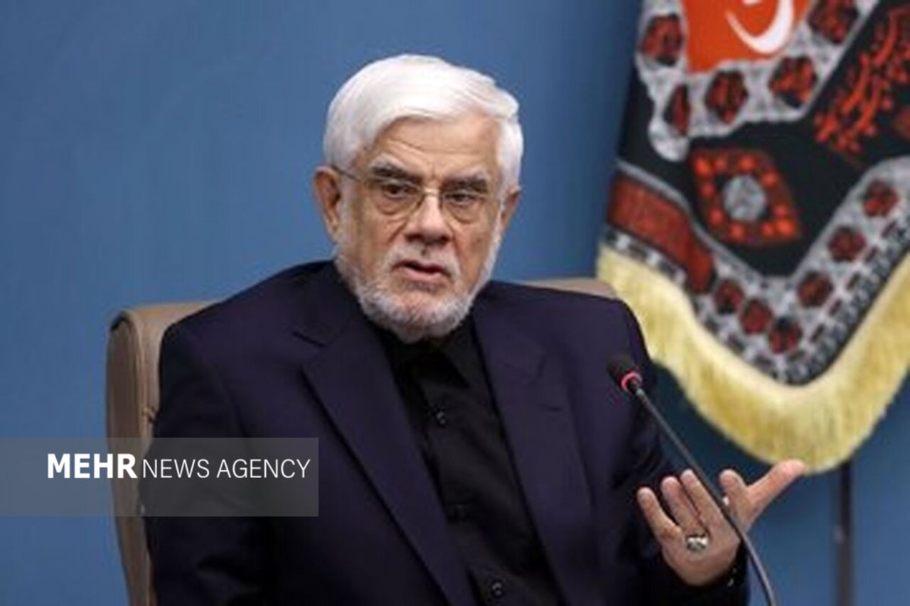 عارف: عملکرد اقتصادی دولت در مجموع قابل قبول است عارف: عملکرد اقتصادی دولت در مجموع قابل قبول است