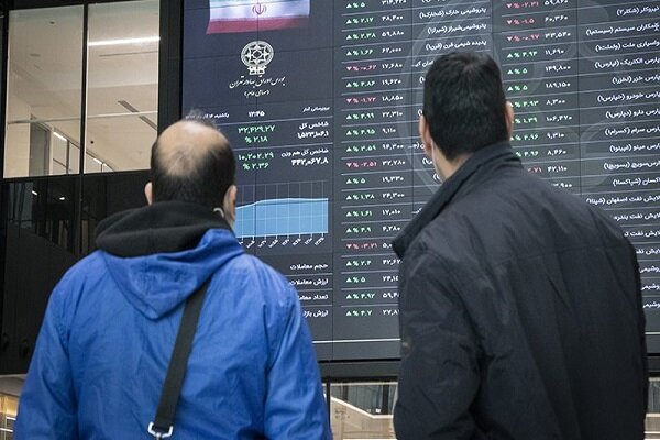 رشد ۳۰ درصدی پرداخت سود به سهامداران بازار سرمایه رشد ۳۰ درصدی پرداخت سود به سهامداران بازار سرمایه