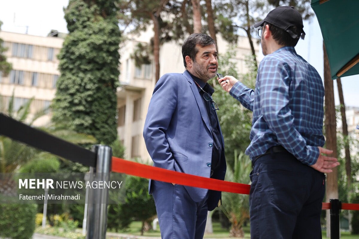 دنیامالی: توییت «فغانی» خیلی ها را به خشم آورد دنیامالی: توییت «فغانی» خیلی ها را به خشم آورد