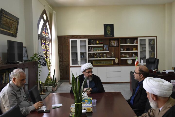 امام جمعه تبریز: کتابخوانی زیربنای پیشرفت فرهنگی جامعه است امام جمعه تبریز: کتابخوانی زیربنای پیشرفت فرهنگی جامعه است
