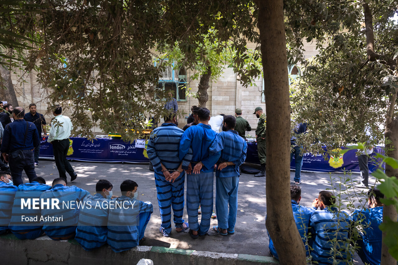 دستگیری باند مخوف مأمورنما دستگیری باند مخوف مأمورنما