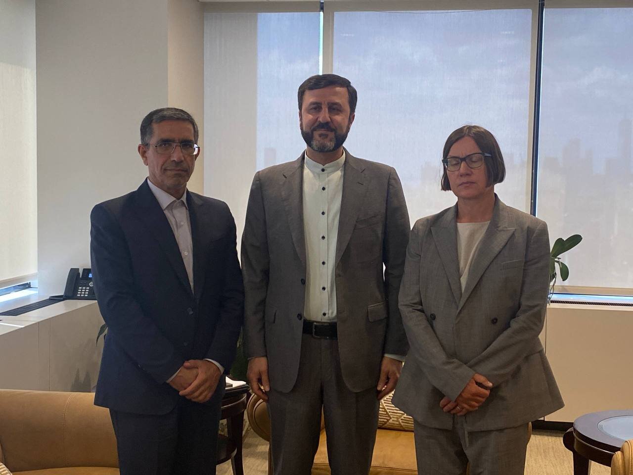 رژیم صهیونیستی در حمله به ایران عمدتاً غیرنظامیان را هدف قرار داد رژیم صهیونیستی در حمله به ایران عمدتاً غیرنظامیان را هدف قرار داد