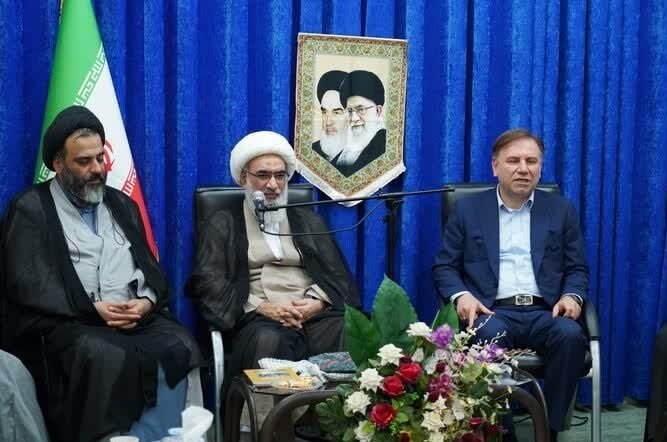 نماز جمعه بوشهر باید الگوی کشور باشد نماز جمعه بوشهر باید الگوی کشور باشد
