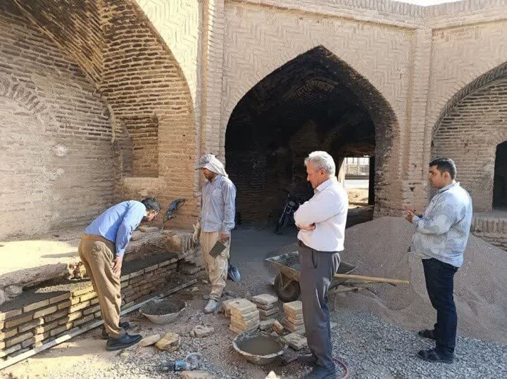 مرمت کاروانسرای تاریخی مرندیز بجستان آغاز شد مرمت کاروانسرای تاریخی مرندیز بجستان آغاز شد
