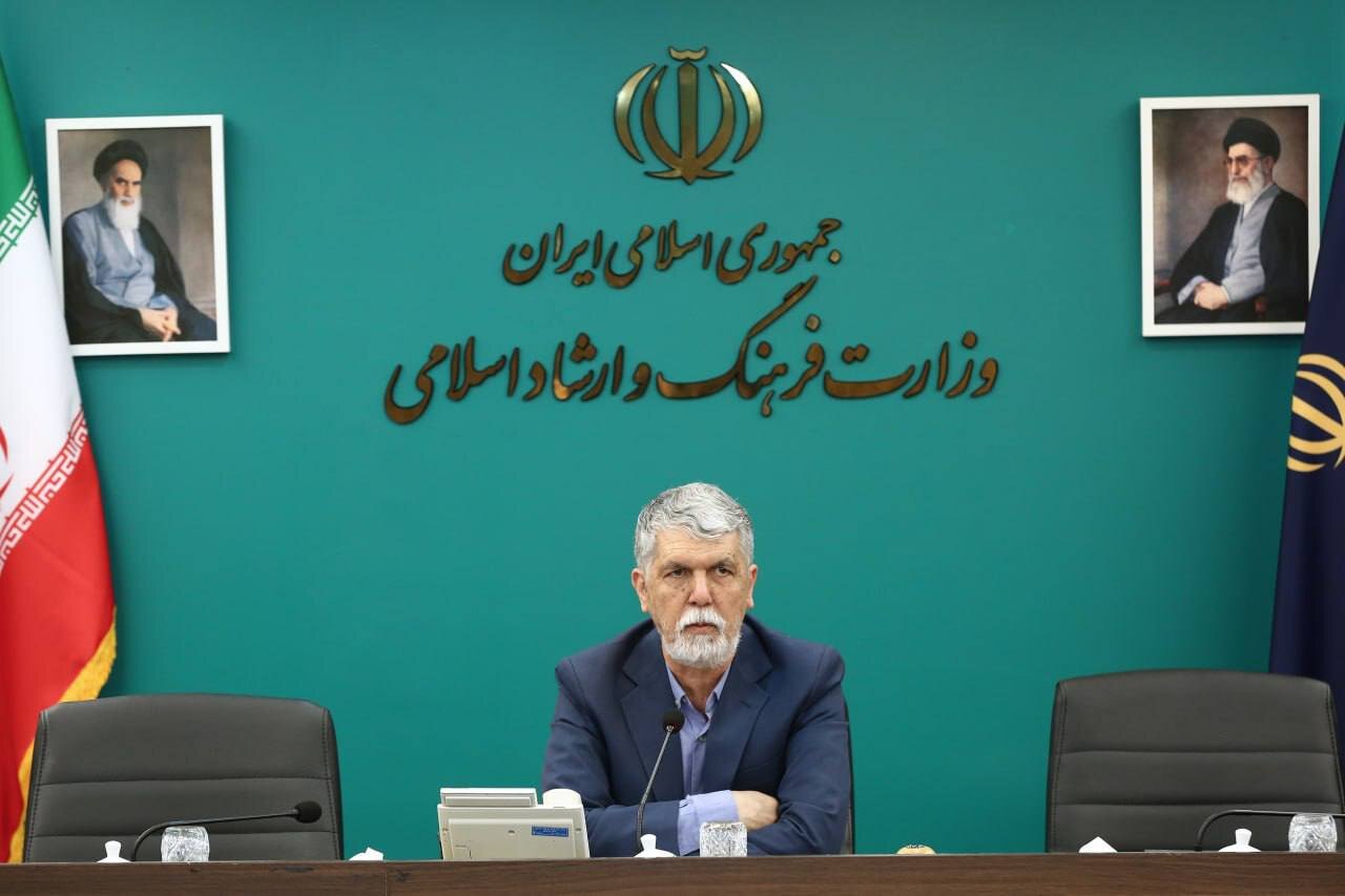 وزیر ارشاد: تئاتر تعطیل شدنی نیست؛ دبیرخانه فیلم فجر نیاز به مکان داشت وزیر ارشاد: تئاتر تعطیل شدنی نیست؛ دبیرخانه فیلم فجر نیاز به مکان داشت