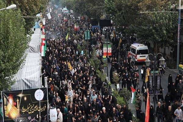 خدماتدهی رایگان تاکسیرانی تهران به جاماندگان پیادهروی اربعین حسینی خدماتدهی رایگان تاکسیرانی تهران به جاماندگان پیادهروی اربعین حسینی