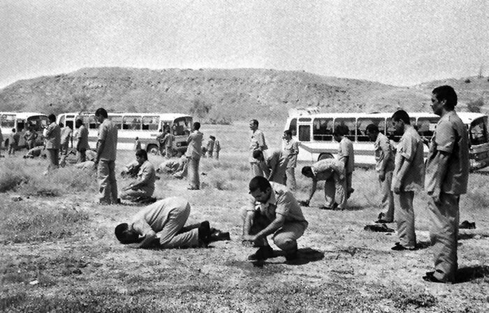 روایتی از استقامت اسرای نوجوان ایرانی در اردوگاه تبلیغاتی «رمادی» روایتی از استقامت اسرای نوجوان ایرانی در اردوگاه تبلیغاتی «رمادی»