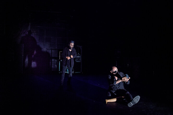 شکنجهگری که حالا با سرطان میجنگد؛ یک هیولای آخرالزمانی در تئاترشهر!