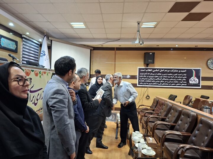 نشست هم اندیشی سمنهای گرمسار برگزار شد نشست هم اندیشی سمنهای گرمسار برگزار شد