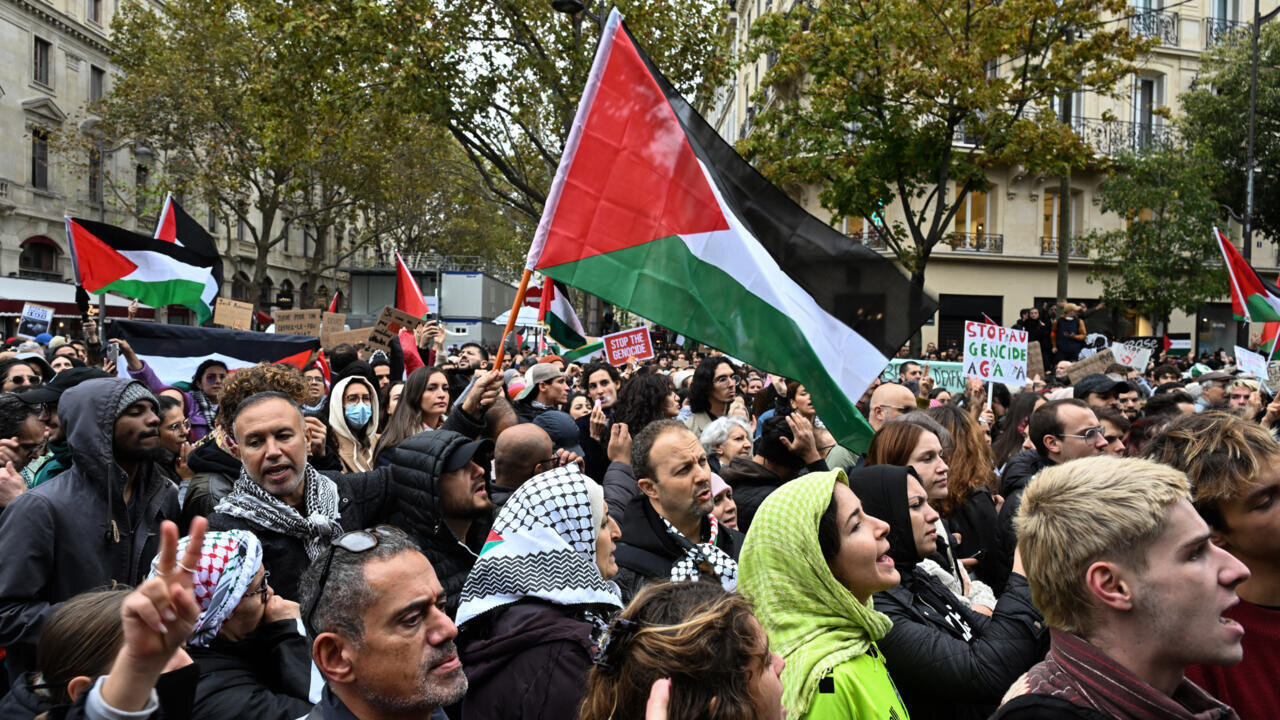تظاهرات گسترده حامیان فلسطین در پاریس + فیلم تظاهرات گسترده حامیان فلسطین در پاریس + فیلم
