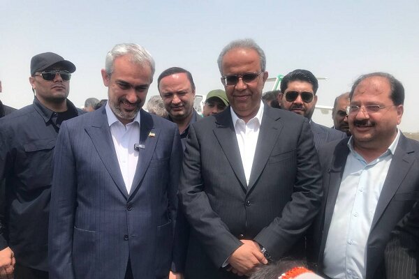 وزیر اقتصاد و دارایی به سیستان و بلوچستان سفر کرد وزیر اقتصاد و دارایی به سیستان و بلوچستان سفر کرد