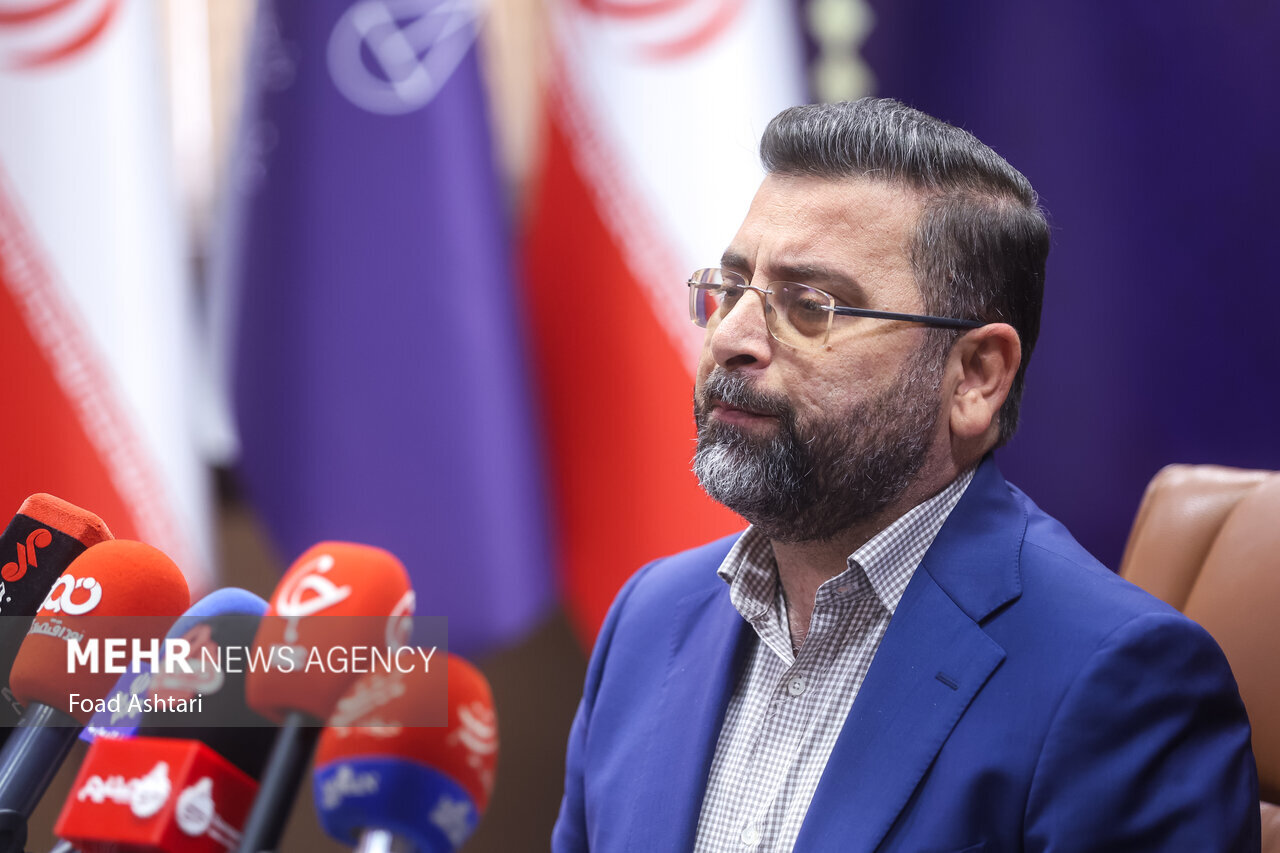 جریمه یک هزار و ۶۹۶ میلیارد ریالی قاچاقچی کالا در عسلویه جریمه یک هزار و ۶۹۶ میلیارد ریالی قاچاقچی کالا در عسلویه