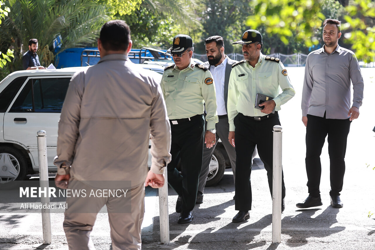 دستگیری یک شرور به جرم تخریب اموال خصوصی و عمومی دستگیری یک شرور به جرم تخریب اموال خصوصی و عمومی