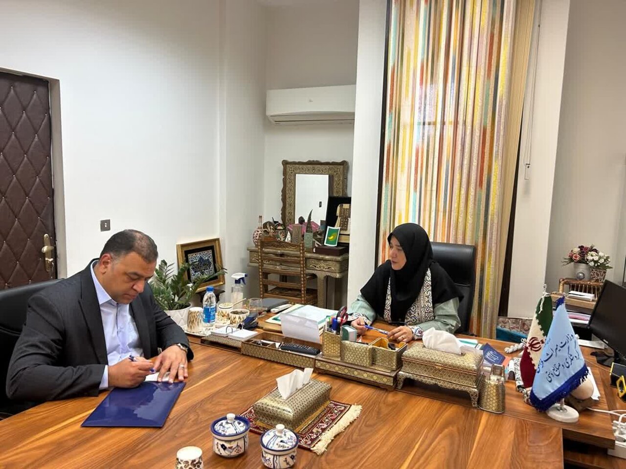 کرمان آماده گسترش همکاریهای ملی در حوزه صنایعدستی است – خبرگزاری مهر | اخبار ایران و جهان کرمان آماده گسترش همکاریهای ملی در حوزه صنایعدستی است – خبرگزاری مهر | اخبار ایران و جهان