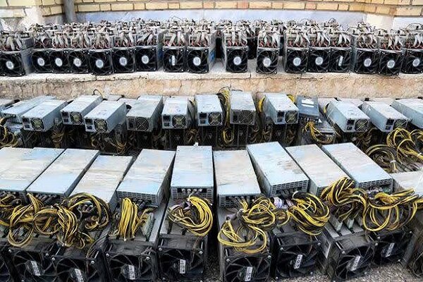 بزرگترین مزرعه ماینر غیرمجاز جنوب شرق در زاهدان کشف شد بزرگترین مزرعه ماینر غیرمجاز جنوب شرق در زاهدان کشف شد