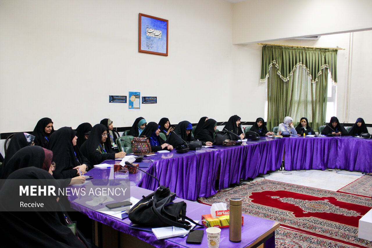 نهضت بانوان در میدان عمل؛ از فعالیت مردمی و مشارکت تا شبکهسازی مؤثر نهضت بانوان در میدان عمل؛ از فعالیت مردمی و مشارکت تا شبکهسازی مؤثر