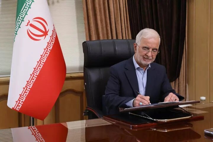 وزیر کشور میلاد حضرت مسیح(ع) را تبریک گفت وزیر کشور میلاد حضرت مسیح(ع) را تبریک گفت