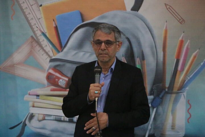 توزیع ۲۵۰ هزار بسته لوازمالتحریر میان دانشآموزان کمبرخوردار اردبیل توزیع ۲۵۰ هزار بسته لوازمالتحریر میان دانشآموزان کمبرخوردار اردبیل