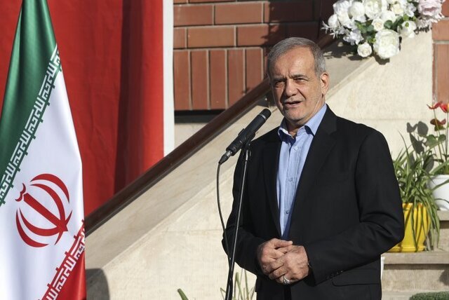 پزشکیان: در دولت تلاش میکنیم بسترهای رشد دانشآموزان را مهیا کنیم پزشکیان: در دولت تلاش میکنیم بسترهای رشد دانشآموزان را مهیا کنیم
