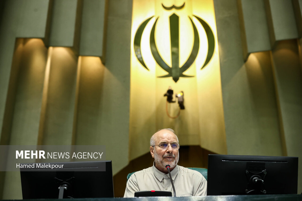 قالیباف: در جلسه غیرعلنی درباره مسائل معیشتی مردم بحث و تصمیمگیری شد قالیباف: در جلسه غیرعلنی درباره مسائل معیشتی مردم بحث و تصمیمگیری شد