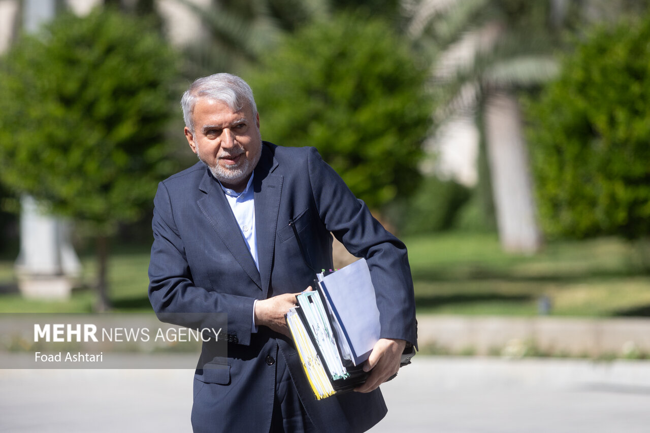 حمایت دولت برای بحرانی نشدن حیات ۵۷۳ هزار شاغل صنایع دستی حمایت دولت برای بحرانی نشدن حیات ۵۷۳ هزار شاغل صنایع دستی