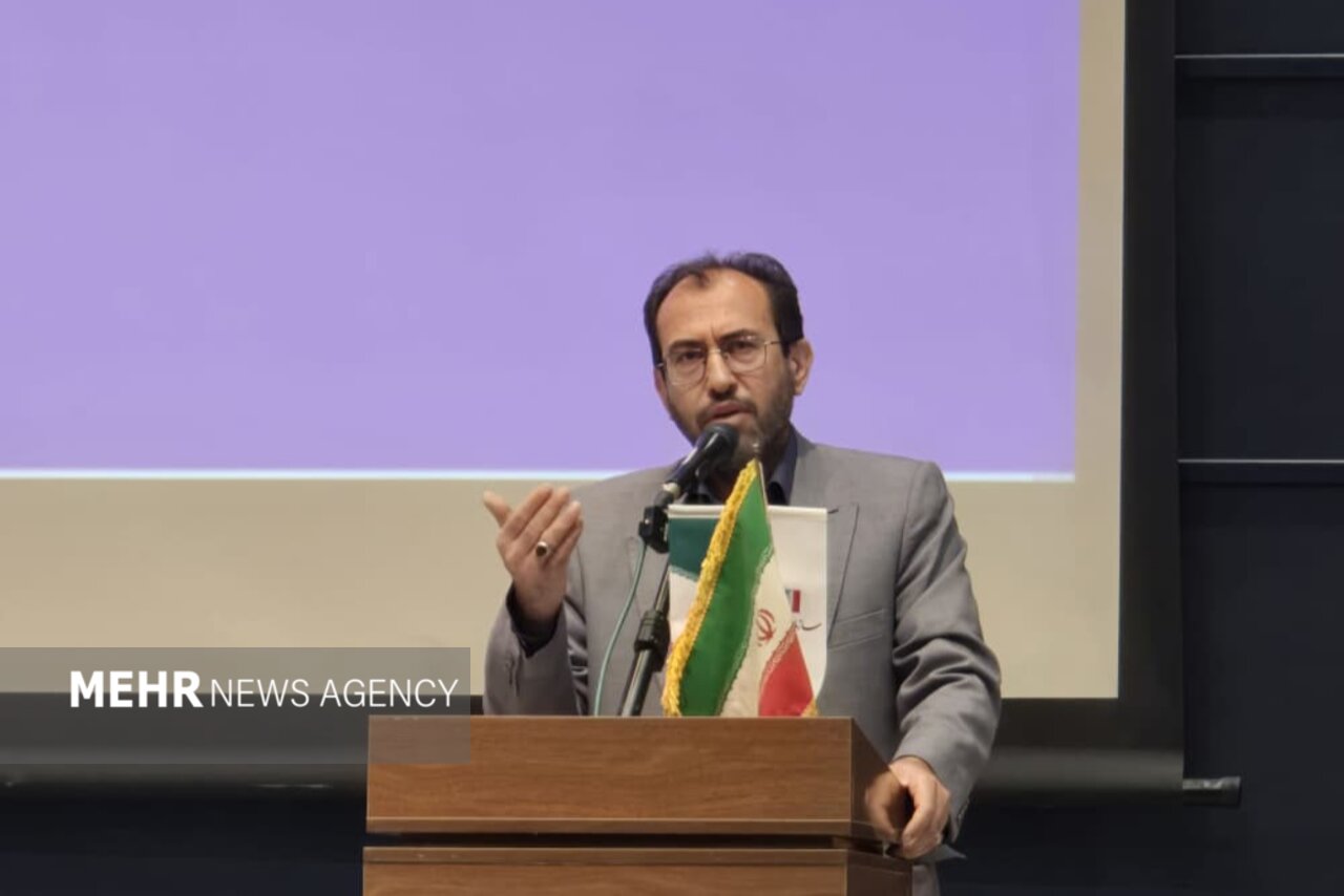 دهقانی: سمنها فاصله مردم و عدالت را کممیکنند دهقانی: سمنها فاصله مردم و عدالت را کممیکنند