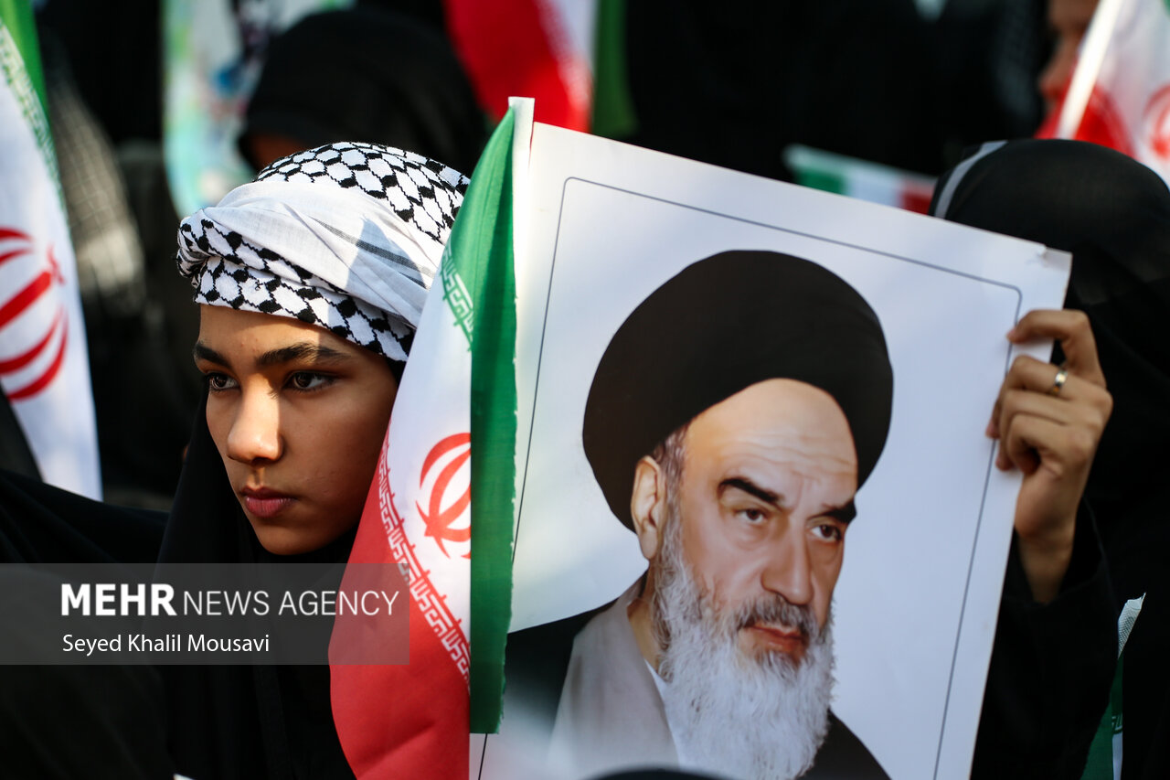 دعوت ستاد مرکزی راهیان نور برای حضور مردمی در راهپیمایی ۲۲ بهمن دعوت ستاد مرکزی راهیان نور برای حضور مردمی در راهپیمایی ۲۲ بهمن