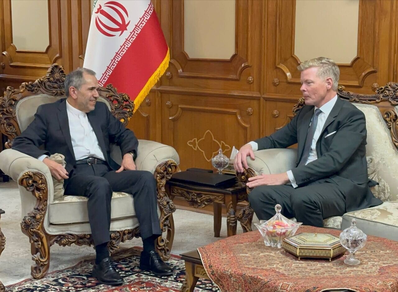 دیدار نماینده ویژه دبیرکل سازمان ملل در امور یمن با تخت روانچی دیدار نماینده ویژه دبیرکل سازمان ملل در امور یمن با تخت روانچی