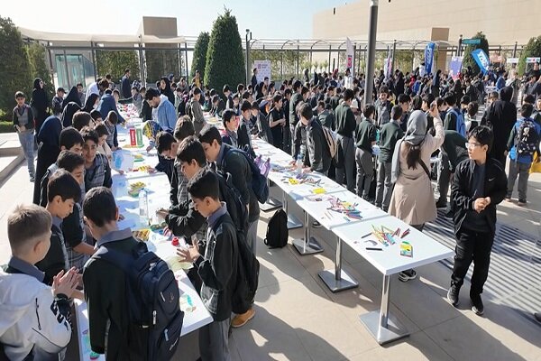 برپایی روز دانش آموز در ایرانمال برپایی روز دانش آموز در ایرانمال