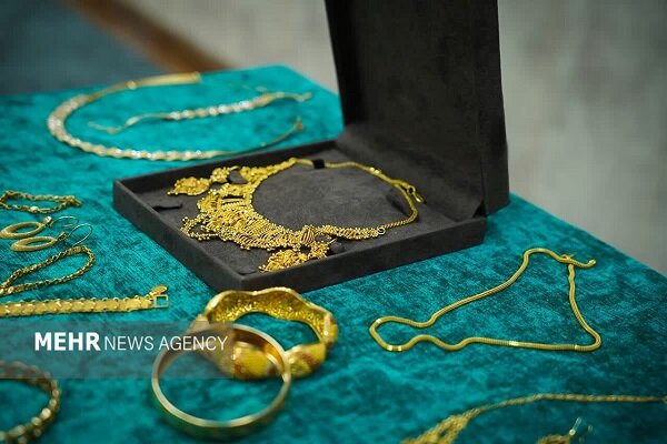 بازار طلا و سکه داغ شد؛ هشدار درباره خرید بدون فاکتور رسمی بازار طلا و سکه داغ شد؛ هشدار درباره خرید بدون فاکتور رسمی