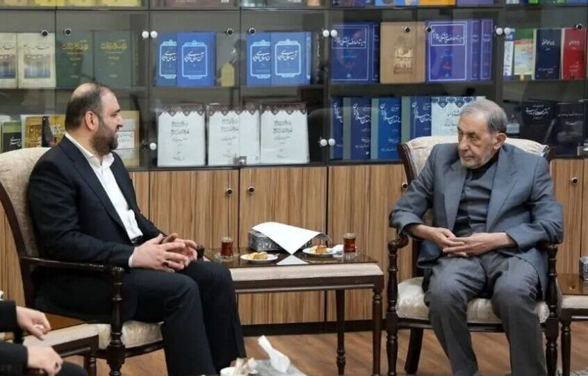 ولایتی: رابطه ایران و عراق مستحکم و بدون گسست است ولایتی: رابطه ایران و عراق مستحکم و بدون گسست است