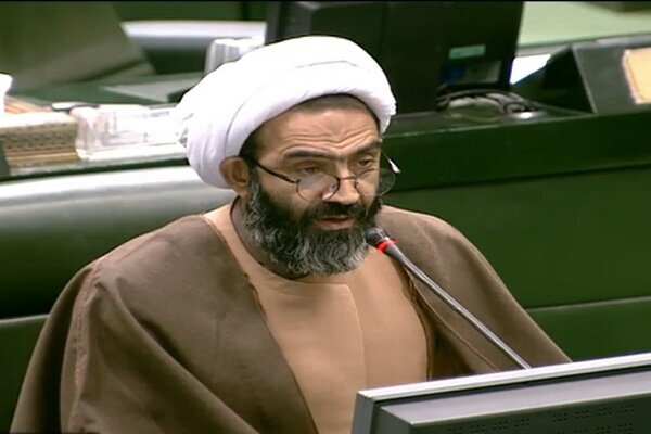 نقدعلی: وضعیت نامطلوب «زیرمیزیها» در بخش بهداشت پیگیری شود نقدعلی: وضعیت نامطلوب «زیرمیزیها» در بخش بهداشت پیگیری شود
