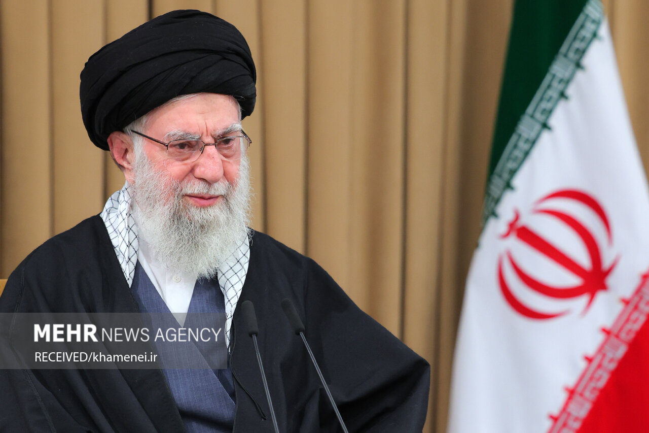 بازدارندگی ملی و شکست دشمن: واکنشهای جهانی به سخنرانی رهبر انقلاب بازدارندگی ملی و شکست دشمن: واکنشهای جهانی به سخنرانی رهبر انقلاب