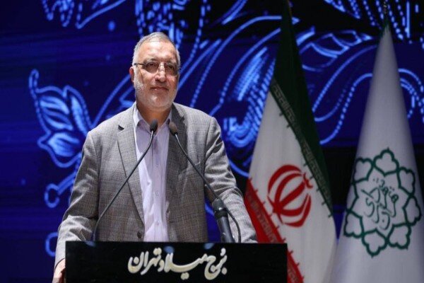 زاکانی: اقتصاد با «مشارکت مردم» نجات مییابد زاکانی: اقتصاد با «مشارکت مردم» نجات مییابد