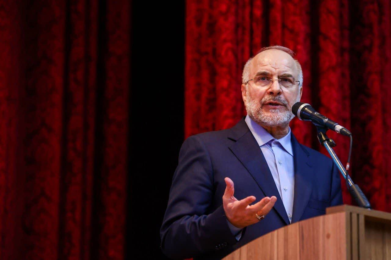 قالیباف: هیچ لذتی بالاتر از حل مسائل کشور مبتنی بر پژوهش نیست قالیباف: هیچ لذتی بالاتر از حل مسائل کشور مبتنی بر پژوهش نیست