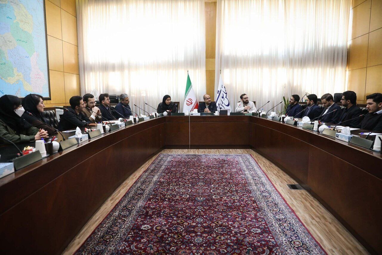 خضریان: حوزه سیاست خارجی با وضعیت مطلوب فاصله دارد خضریان: حوزه سیاست خارجی با وضعیت مطلوب فاصله دارد