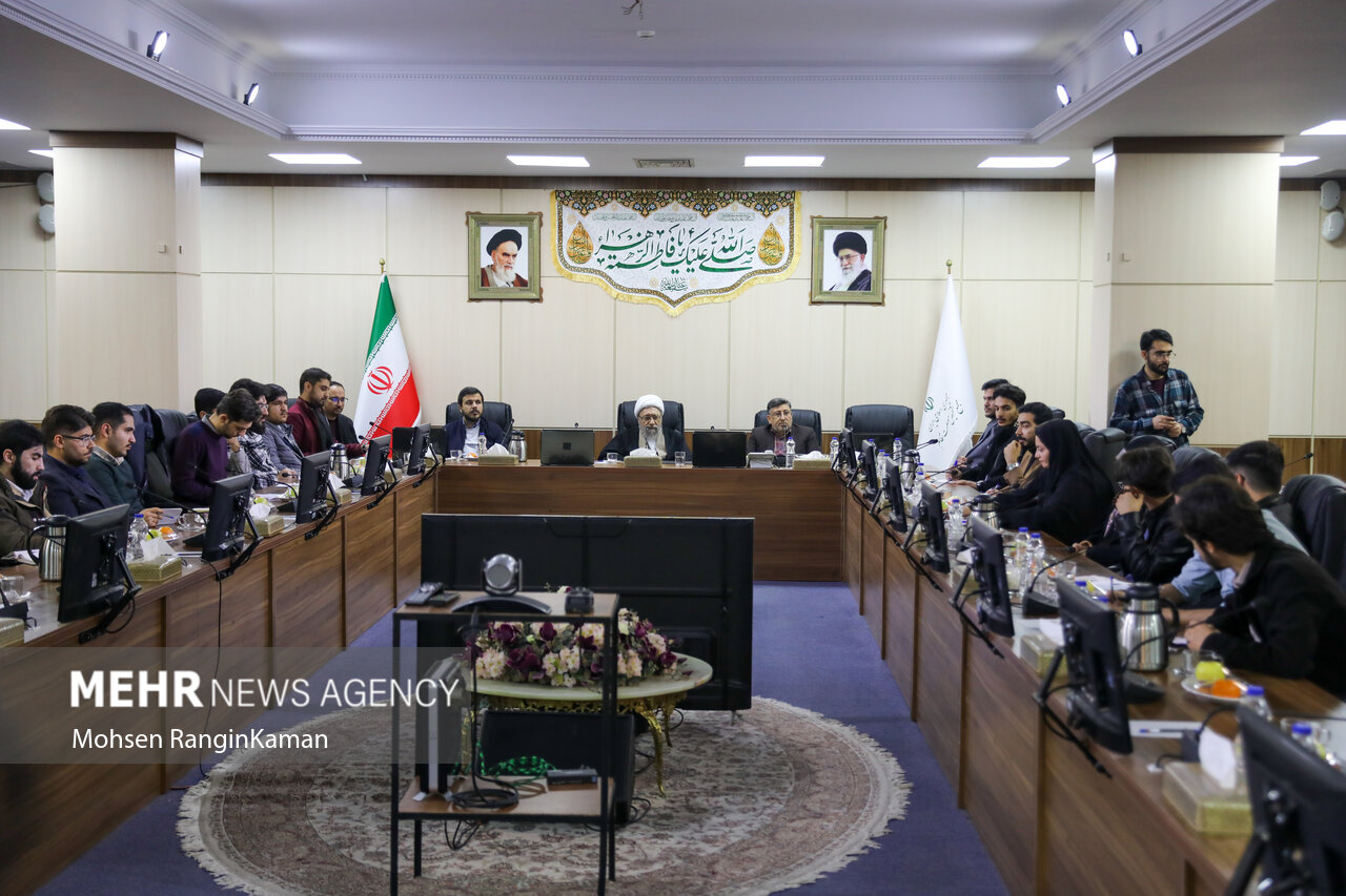 ادامه بررسی پیشنویس سیاستهای پولی و بانکی در مجمع تشخیص مصلحت نظام ادامه بررسی پیشنویس سیاستهای پولی و بانکی در مجمع تشخیص مصلحت نظام