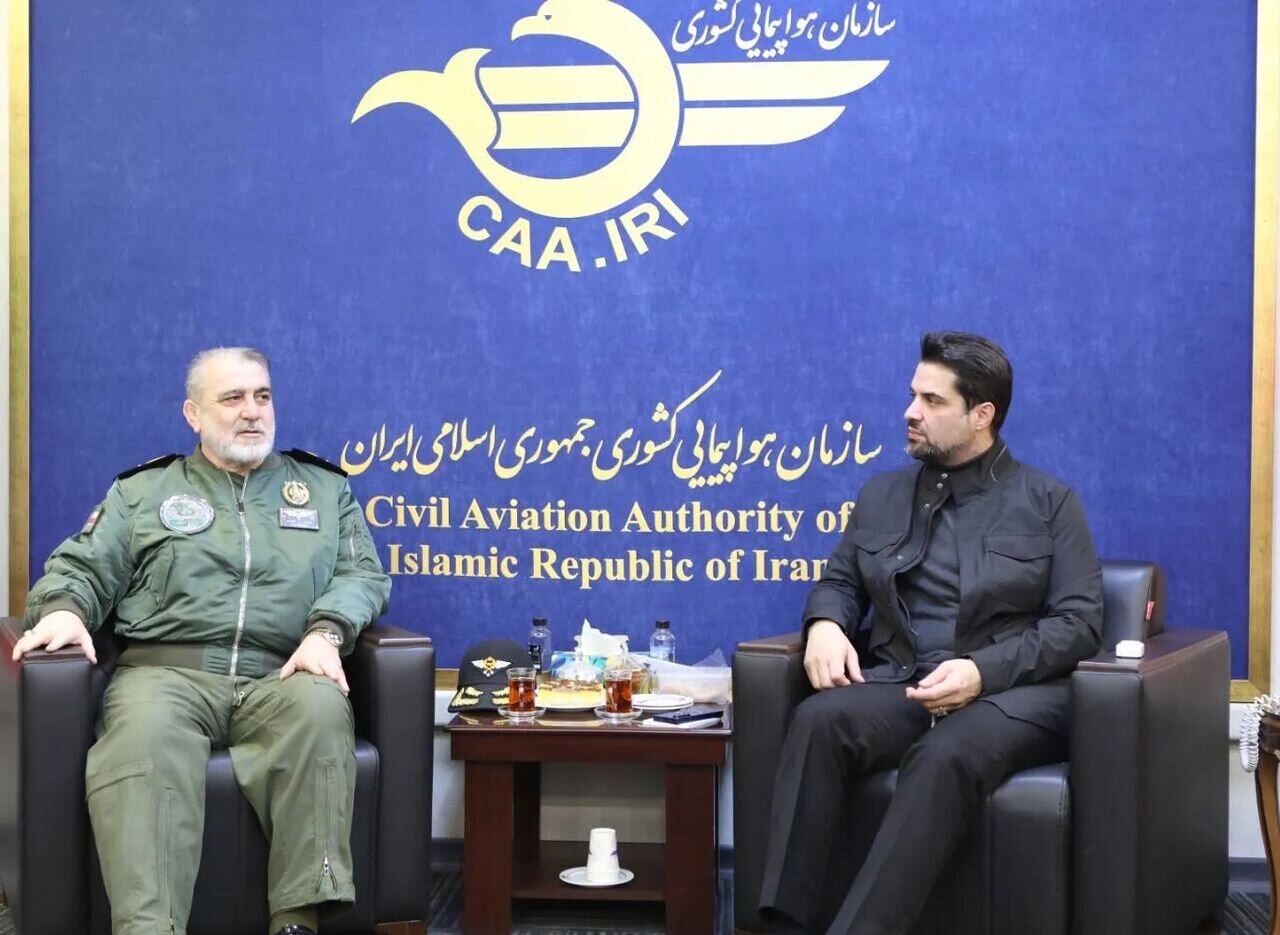 شیرودی: بسته همکاریهای مشترک سازمان هواپیمایی و ارتش در حال تدوین است شیرودی: بسته همکاریهای مشترک سازمان هواپیمایی و ارتش در حال تدوین است