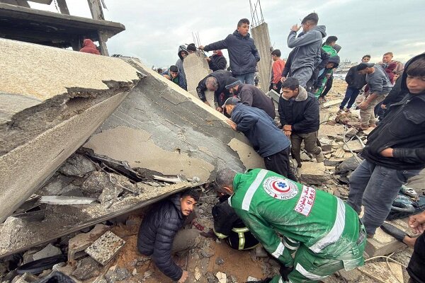 شب «سرد و سخت» در نوار غزه؛ شهادت ۱۰ فلسطینی در ۲۴ ساعت گذشته+ فیلم شب «سرد و سخت» در نوار غزه؛ شهادت ۱۰ فلسطینی در ۲۴ ساعت گذشته+ فیلم