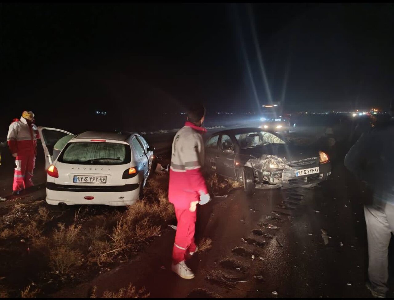 شائینی: تصادف زنجیره ای در شاهرود ۲ مصدوم برجای گذاشت شائینی: تصادف زنجیره ای در شاهرود ۲ مصدوم برجای گذاشت