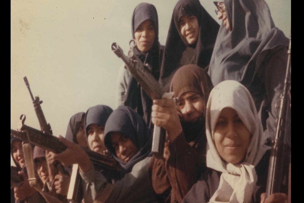 روایت دختران رزمنده در خرمشهر محاصرهشده؛ از تکرار عبور کنیم روایت دختران رزمنده در خرمشهر محاصرهشده؛ از تکرار عبور کنیم