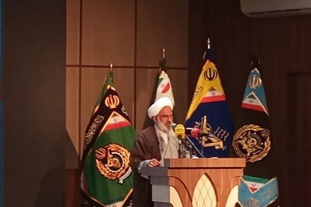 حاجی صادقی: تلاش دشمنان برای اقتدار زدایی از کشورهای مقاوم است حاجی صادقی: تلاش دشمنان برای اقتدار زدایی از کشورهای مقاوم است