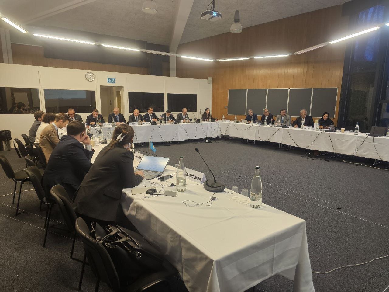 برگزاری نشست ایجاد دبیرخانه کنوانسیون تهران برای حفاظت از دریای خزر برگزاری نشست ایجاد دبیرخانه کنوانسیون تهران برای حفاظت از دریای خزر