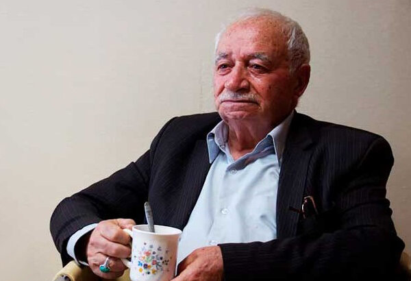 طنزپردازی با نامی اصفهانی و تخلصی کرمانی طنزپردازی با نامی اصفهانی و تخلصی کرمانی