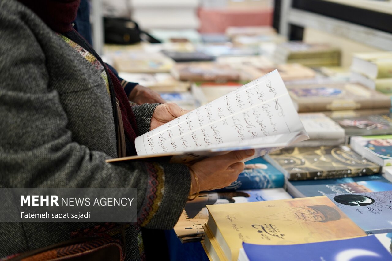 برپایی نمایشگاه «کتاب و علوم قرآنی» سمنان برپایی نمایشگاه «کتاب و علوم قرآنی» سمنان