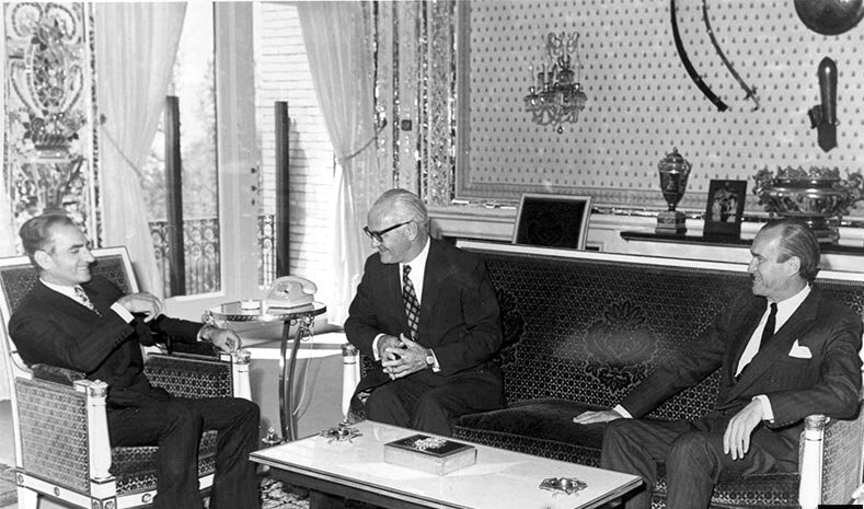 چرا رئیس سیا، مأمور به سفارت آمریکا در ایران شد؟ چرا رئیس سیا، مأمور به سفارت آمریکا در ایران شد؟