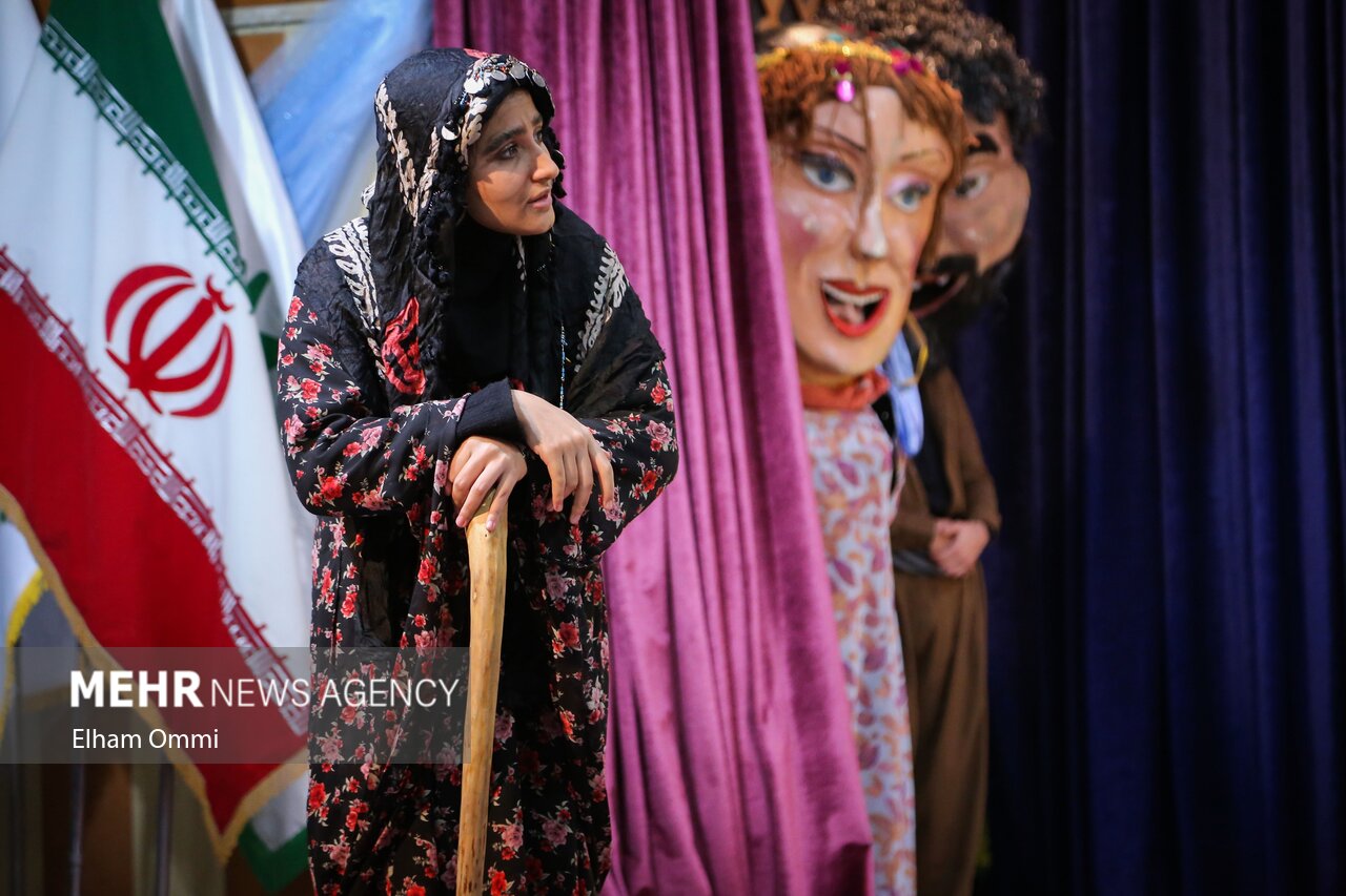 رقابت ۳۷ قصهگو، جشنواره قصهگویی کانون را در اصفهان آغاز میکند رقابت ۳۷ قصهگو، جشنواره قصهگویی کانون را در اصفهان آغاز میکند