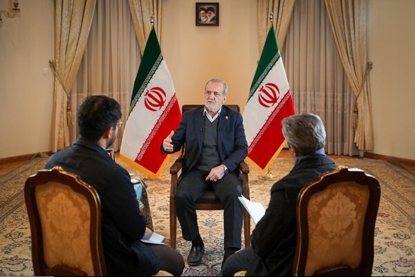 پزشکیان: روایت ناتوانی دولت، پروژه رسانهای دشمن است پزشکیان: روایت ناتوانی دولت، پروژه رسانهای دشمن است