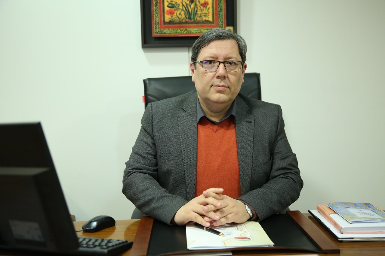 در کتابخانه ملی، امکان نگهداری از نسخ خطی در شرایط مناسب فراهم است در کتابخانه ملی، امکان نگهداری از نسخ خطی در شرایط مناسب فراهم است